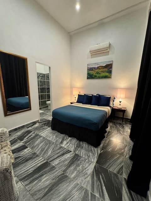 Signature Room thumbnail 4