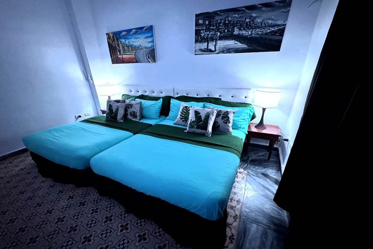 Family Comfort Room thumbnail 3